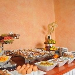 Buffet Metamorphis Fotos