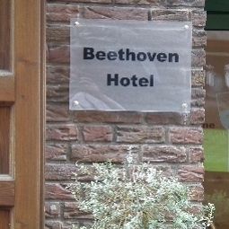 Vista exterior Beethoven Fotos