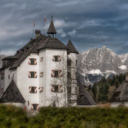 Exterior view Schloss Münichau Fotos