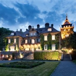 Außenansicht Althoff Schlosshotel Lerbach Fotos