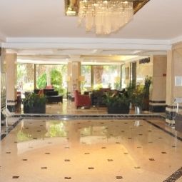 Hall Best Western Plus Hotel Konak Fotos