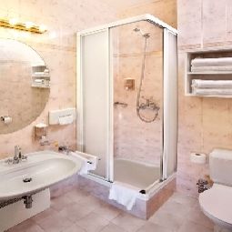Bathroom Goldenes Theater Fotos