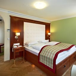  Elefant Best Western Fotos