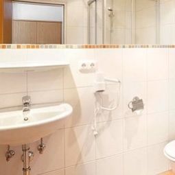 Camera da bagno Luitpold Kurhotel Fotos