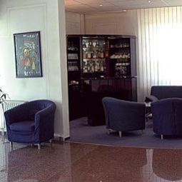 Hall Berolina Airport Fotos
