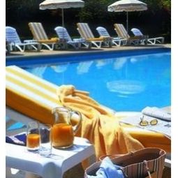 Pool Chateau d Esclimont Grandes Etapes Francaises Fotos