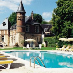 Pool Chateau d Esclimont Grandes Etapes Francaises Fotos