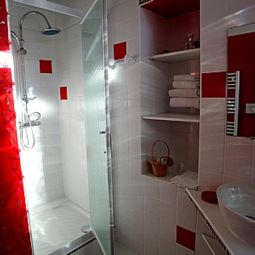 Camera da bagno Auberge de Tavel Logis Fotos
