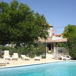 Pool Auberge de Tavel Logis Fotos