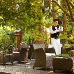 Terrasse Restaurants et Spa Le Parc Hotel Chateaux et Hotels Collection Fotos