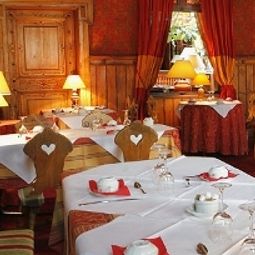 Sala de desayuno Les Deux Clefs Fotos