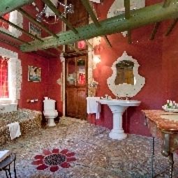Salle de bains Hostellerie le Castellas Chateaux et Hotels Collection Fotos