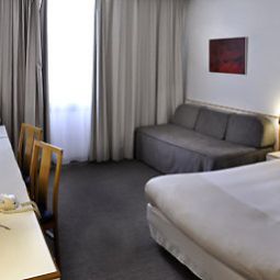 Номер Novotel Girona Aeropuerto Fotos