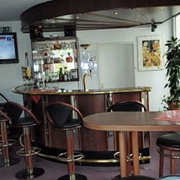Bar Novostar First Class Garni Fotos