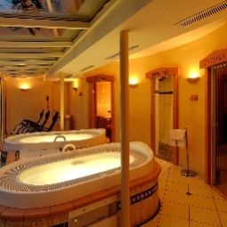 Wellness area Bristol Adelboden Fotos