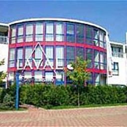 Außenansicht Zur Grünen Aue (ehemals Laval) Fotos