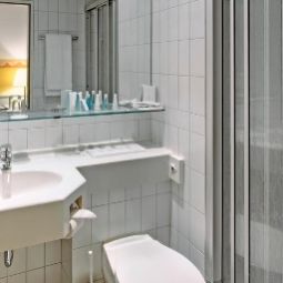 Badezimmer BEST WESTERN  Grand City Düsseldorf Mettmann Fotos