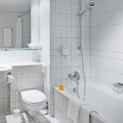 Badezimmer BEST WESTERN  Grand City Düsseldorf Mettmann Fotos