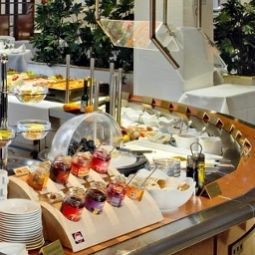 Buffet BEST WESTERN  Grand City Düsseldorf Mettmann Fotos