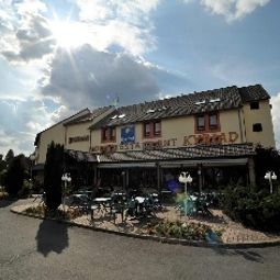 Außenansicht Kyriad Chateauroux Fotos