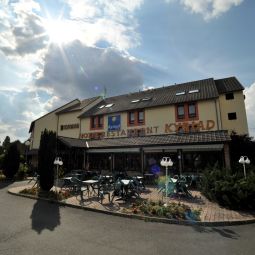 Außenansicht Kyriad Chateauroux Fotos