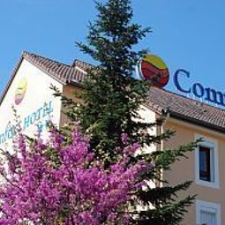 Vista exterior Comfort Hotel Macon Sud Fotos