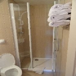 Cuarto de baño Comfort Hotel Macon Sud Fotos