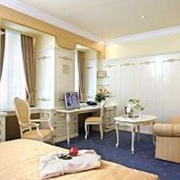 Junior suite Best Western Premier Schlosshotel Römischer Kaiser Fotos