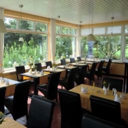 Frühstücksraum im Restaurant Hof Krähenberg Fotos