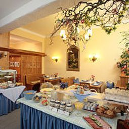 Salle du petit-déjeuner Eder Fotos