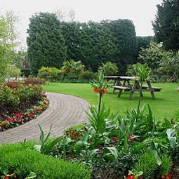 Garden Best Western Russell Fotos