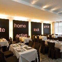 Breakfast room within restaurant NH München-Airport Fotos