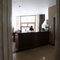 Reception Lindner Hotel & Residence Main Plaza Fotos