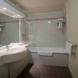 Salle de bains Quality Orleans Centre Fotos
