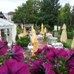 Jardín Waitz Landhaus Fotos