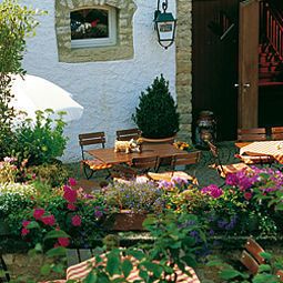Terrasse Victors Residenz-Hotel Schloss Berg Fotos