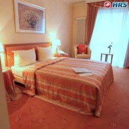 Zimmer Victors Residenz-Hotel Schloss Berg Fotos