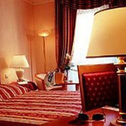 Zimmer Victors Residenz-Hotel Schloss Berg Fotos