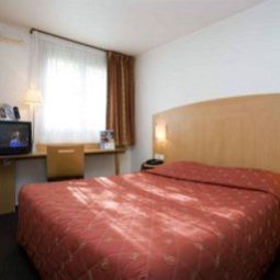 Номер Kyriad Mulhouse Nord Illzach Fotos