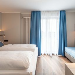 Chambre Westend ex Kurpfalz Zentrum Fotos