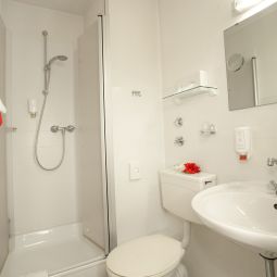 Camera da bagno Korn by Centro Basic Fotos