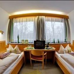  Autobahnmotel Steigerwald Süd Fotos