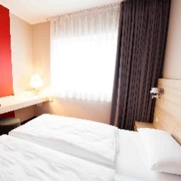  Serways Hotel Nürnberg- Feucht Ost Fotos