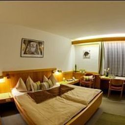 Autobahnmotel Steigerwald Süd Fotos