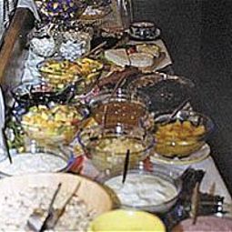Buffet Adler Fotos