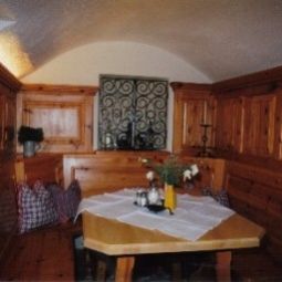Sala colazione nel ristorante Isserwirt Fotos