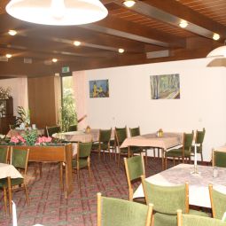 Sala de desayuno en el restaurante Haus Koppelberg Fotos