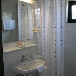 Badezimmer Brunnenhof Fotos