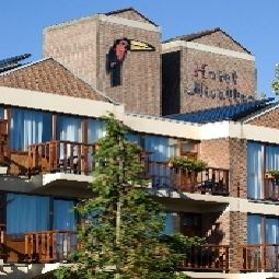 Exterior view Van der Valk Nivelles-Sud Fotos