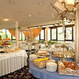 Buffet Antares Accademia Fotos